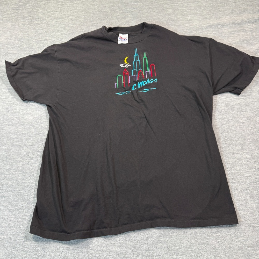 Hanes Beefy T Shirt Men XXL Black Chicago Skyline Graphic‎ Cotton Tee